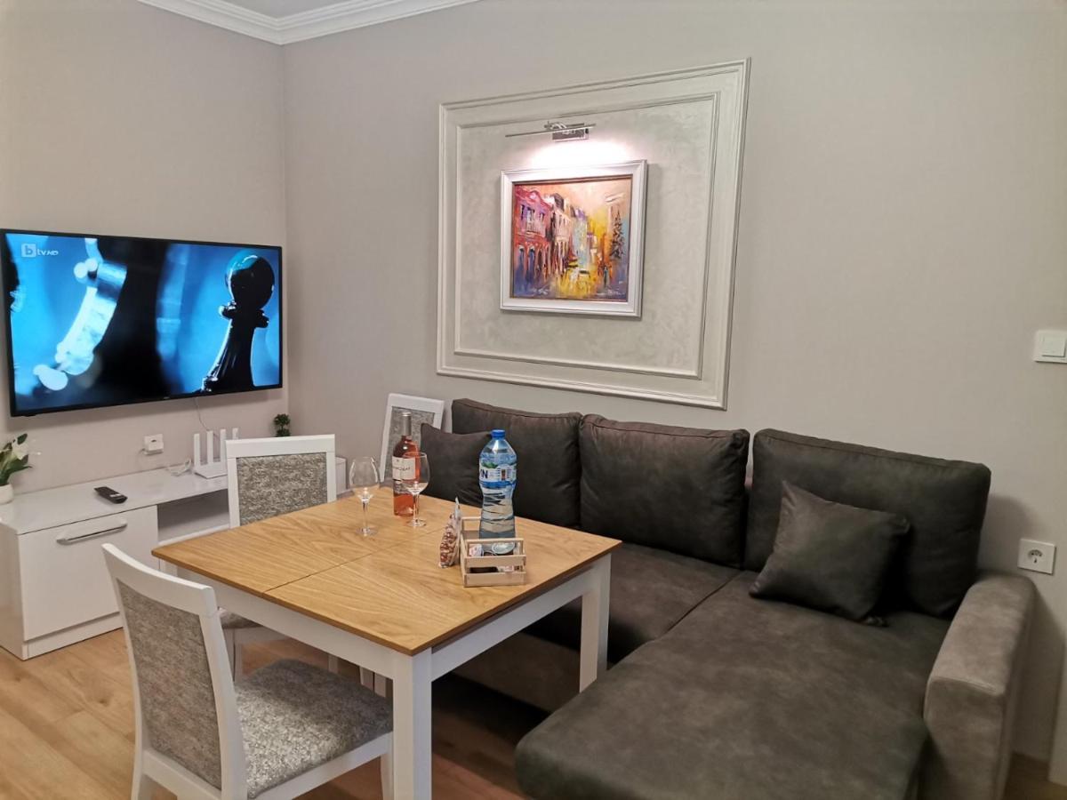 Family Boutique Residence-Free Parking فيليكو ترنوفو المظهر الخارجي الصورة