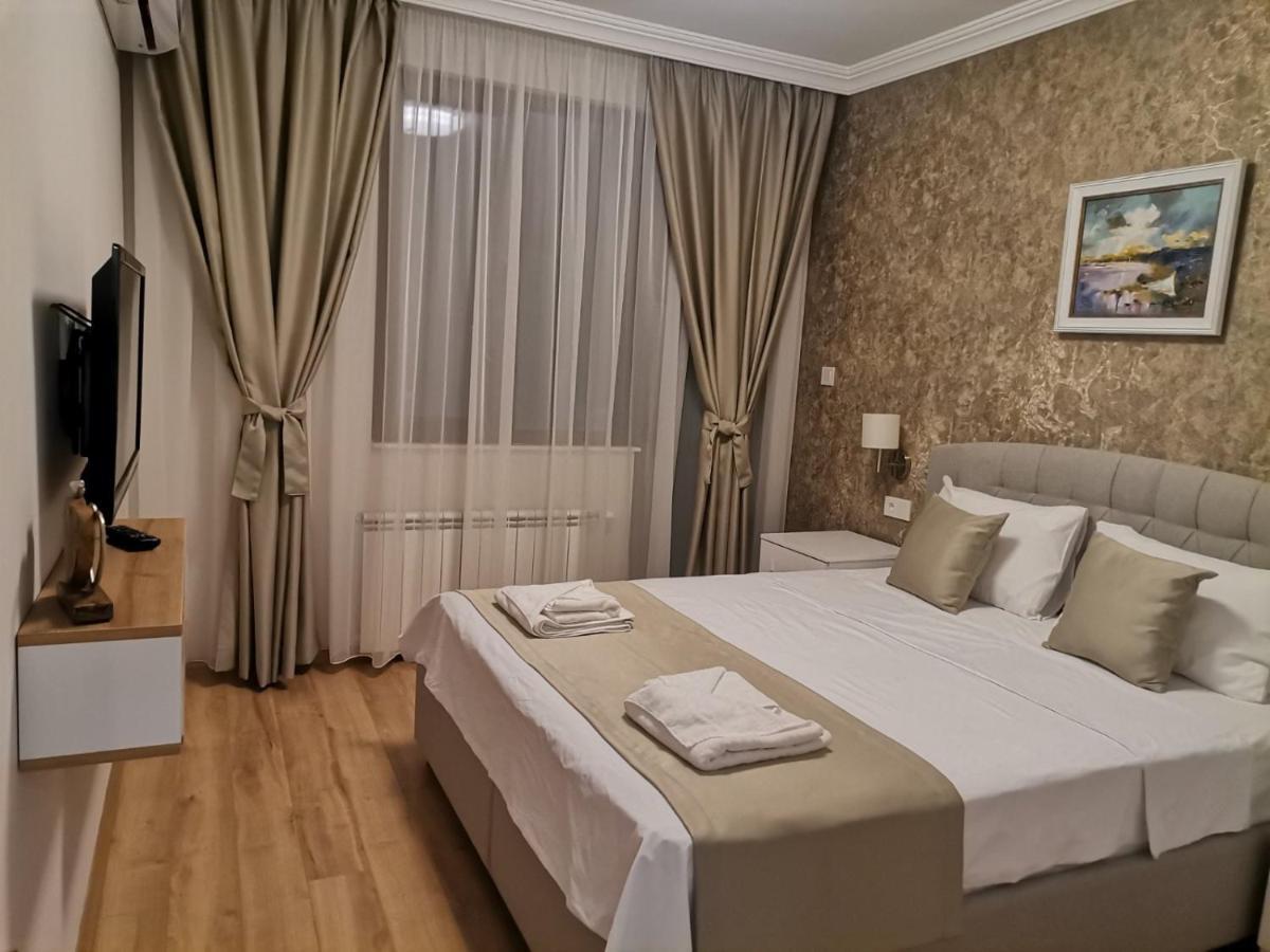 Family Boutique Residence-Free Parking فيليكو ترنوفو المظهر الخارجي الصورة