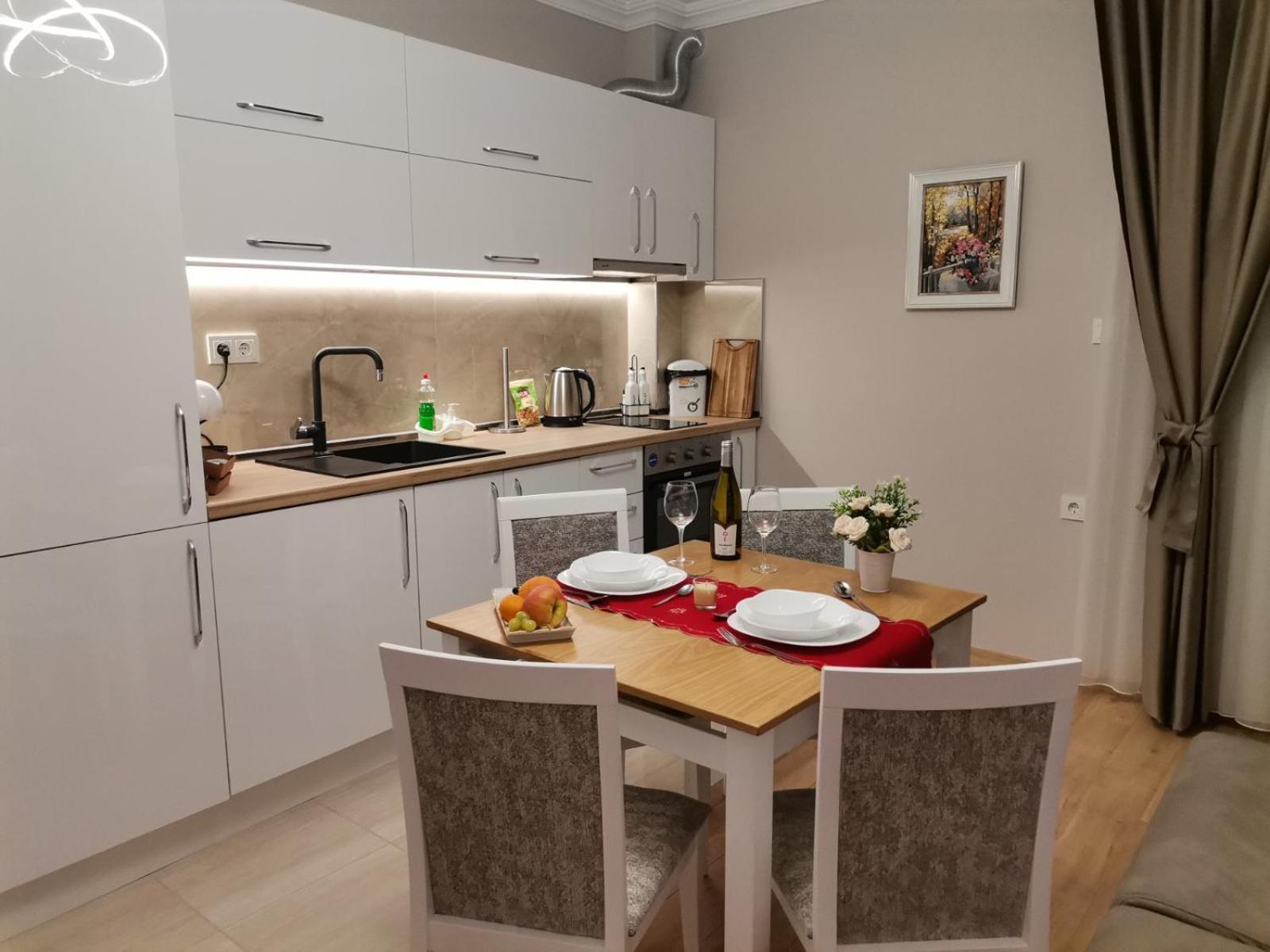 Family Boutique Residence-Free Parking فيليكو ترنوفو المظهر الخارجي الصورة